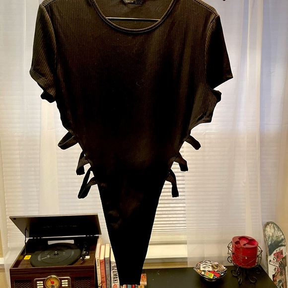SHEIN XL Thong Ribbed Bodysuit - Picture 2 of 3